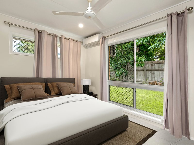 Photo - 2/58 Richardson Street, Edge Hill QLD 4870 - Image 5