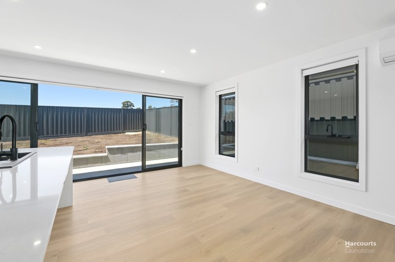 Photo - 2/58 Ridgeview Crescent , Riverside TAS 7250 - Image 7