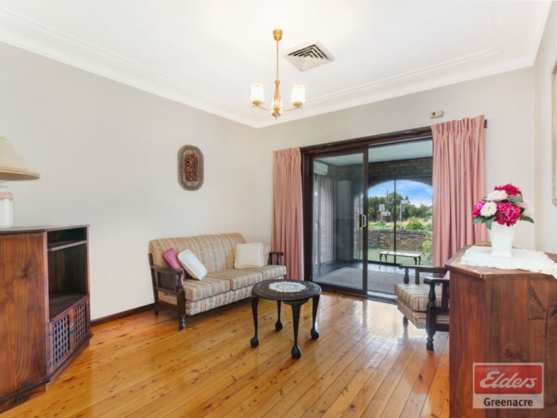 Photo - 258 Roberts Road, Greenacre NSW 2190 - Image 3