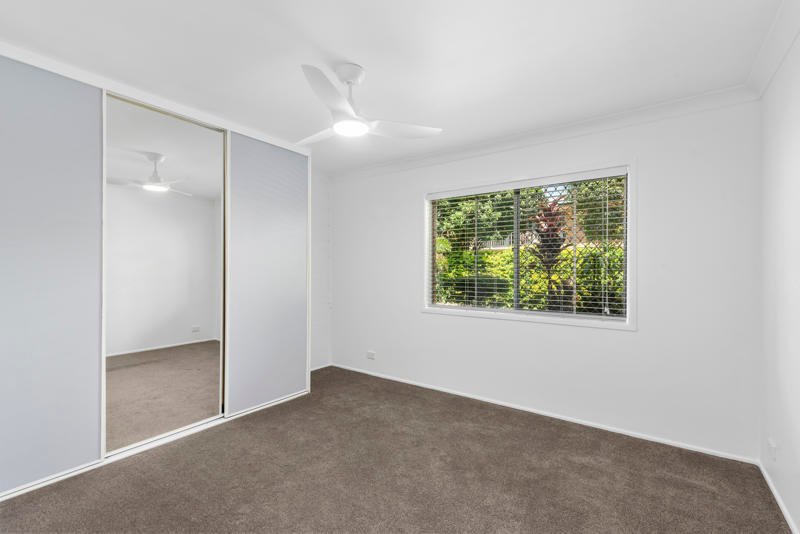 Photo - 2/58 Sarawak Avenue, Palm Beach QLD 4221 - Image 3