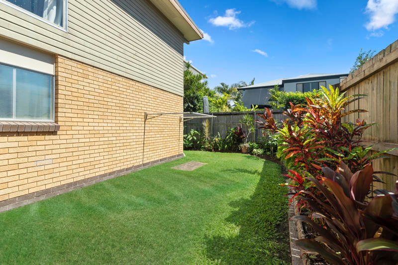 Photo - 2/58 Sarawak Avenue, Palm Beach QLD 4221 - Image 7