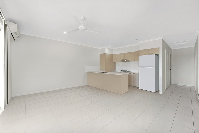 Photo - 2/58 Tattler Street, Mango Hill QLD 4509 - Image 3