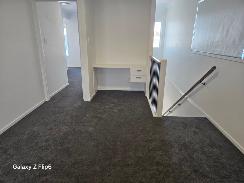 Photo - 25/8 Taylor Place , Mackenzie QLD 4156 - Image 10