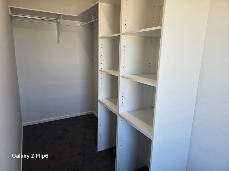 Photo - 25/8 Taylor Place , Mackenzie QLD 4156 - Image 11