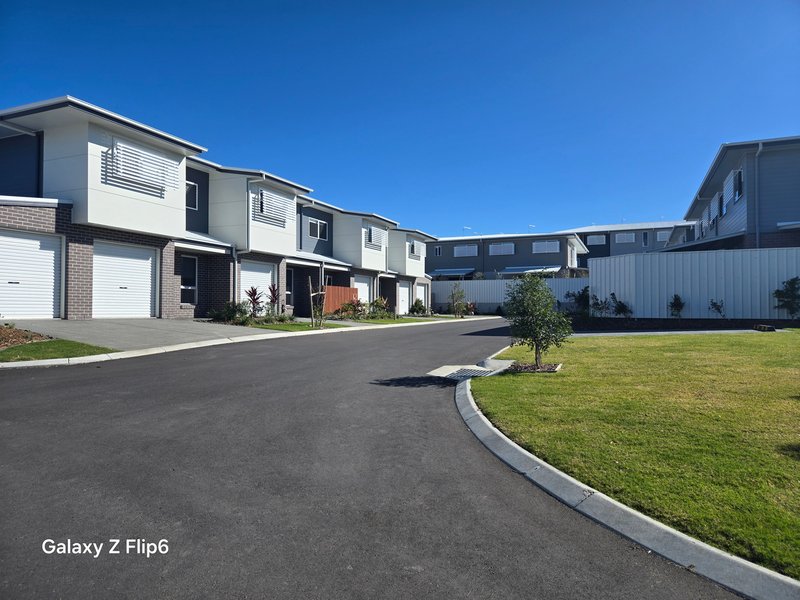 Photo - 25/8 Taylor Place , Mackenzie QLD 4156 - Image 17