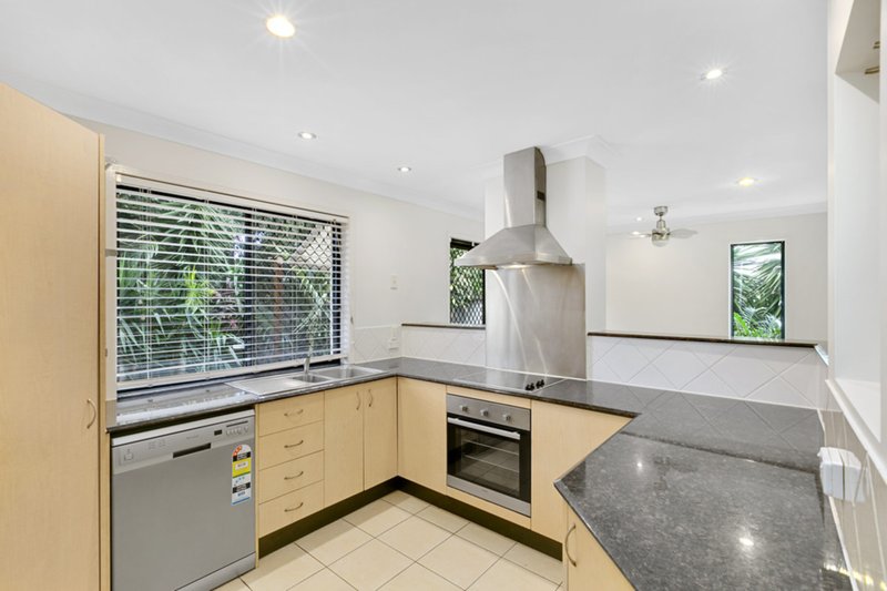 Photo - 2/58 Ward Street, Southport QLD 4215 - Image 3