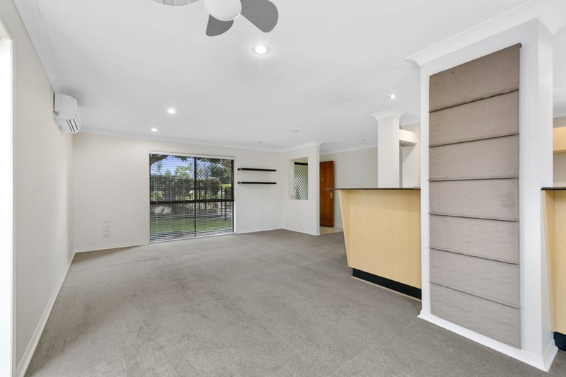 Photo - 2/58 Ward Street, Southport QLD 4215 - Image 5