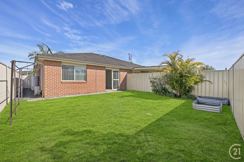 Photo - 2/58 Woodbury Park Drive, Mardi NSW 2259 - Image 7