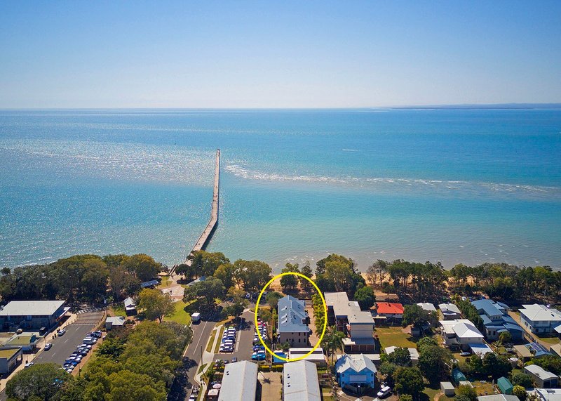 2/580 Esplanade , Urangan QLD 4655