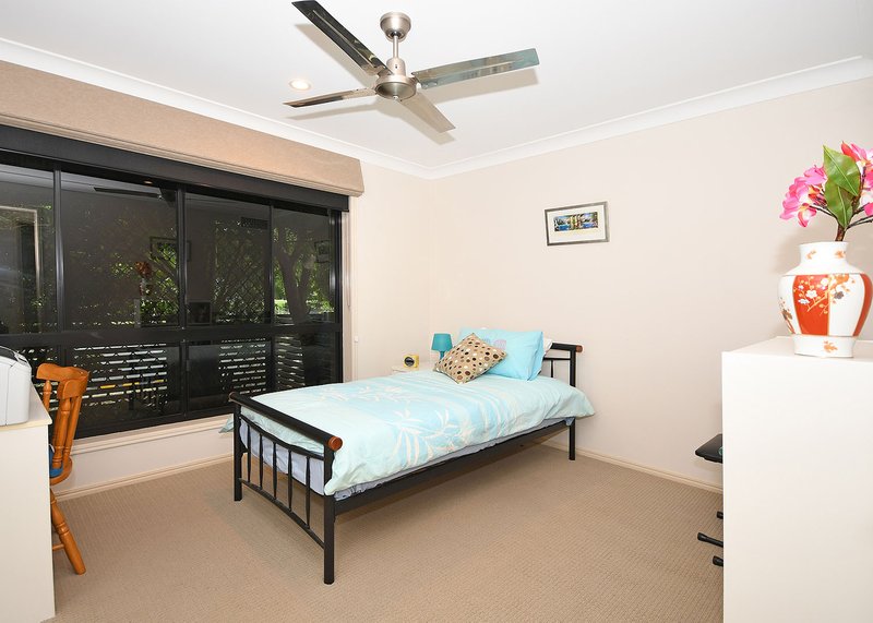 Photo - 2/580 Esplanade , Urangan QLD 4655 - Image 16