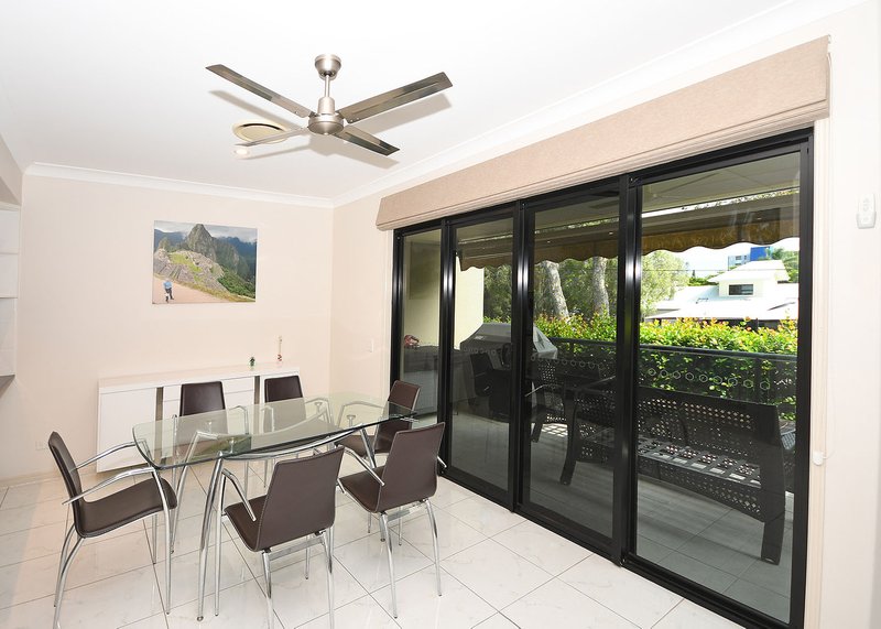 Photo - 2/580 Esplanade , Urangan QLD 4655 - Image 19