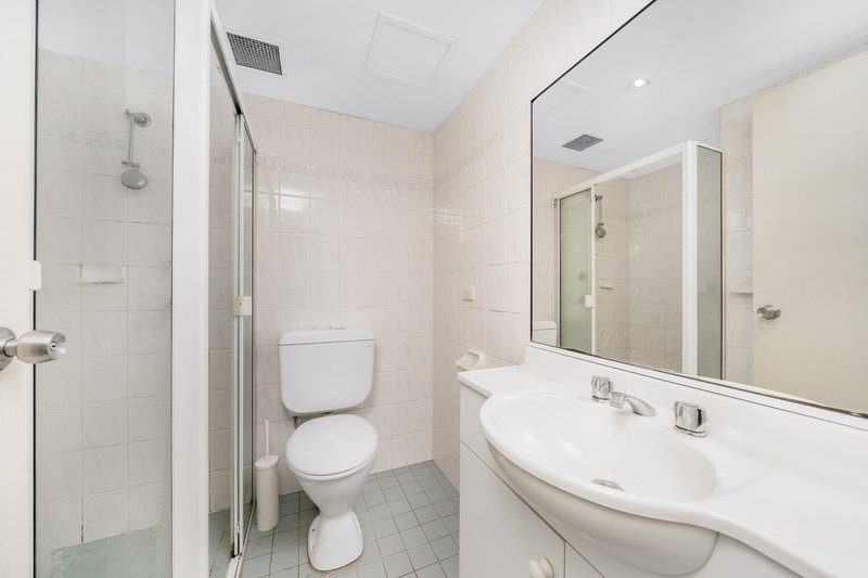 Photo - 25/9-19 Nickson Street, Surry Hills NSW 2010 - Image 4