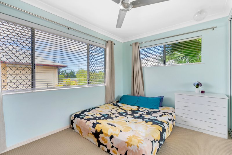 Photo - 2/59-61 Mccormack Street, Manunda QLD 4870 - Image 10