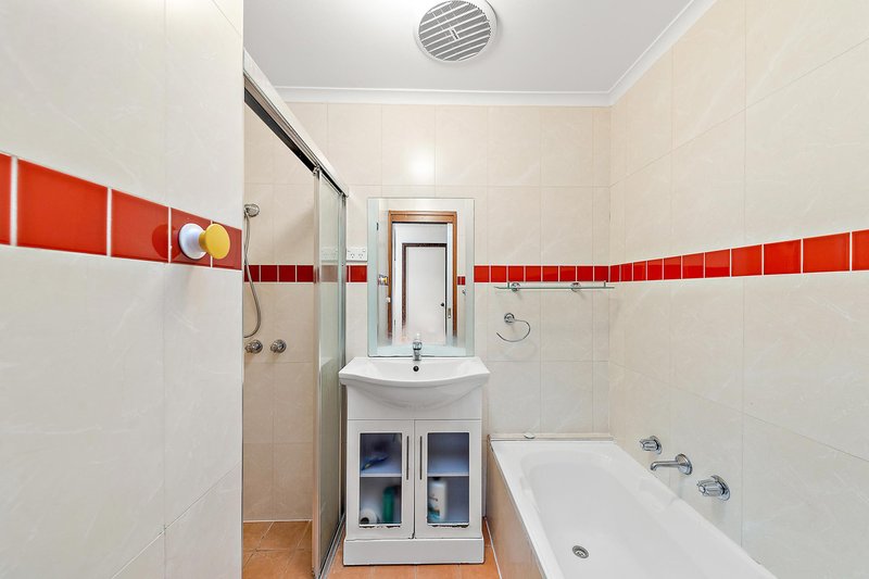 Photo - 25/9 Blackett Crescent, Greenway ACT 2900 - Image 10