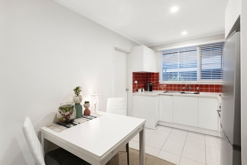 Photo - 2/59 Bondi Road, Bonbeach VIC 3196 - Image 4