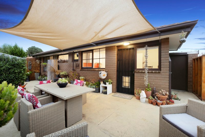 Photo - 2/59 Bondi Road, Bonbeach VIC 3196 - Image 8