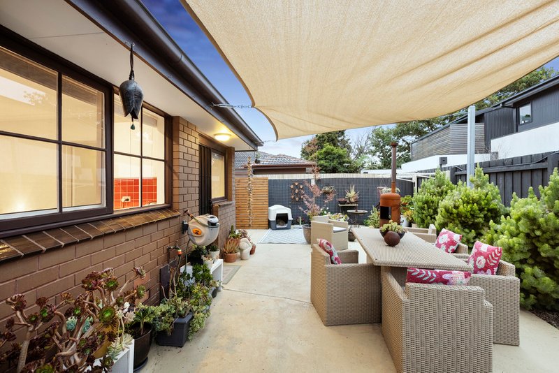 Photo - 2/59 Bondi Road, Bonbeach VIC 3196 - Image 9