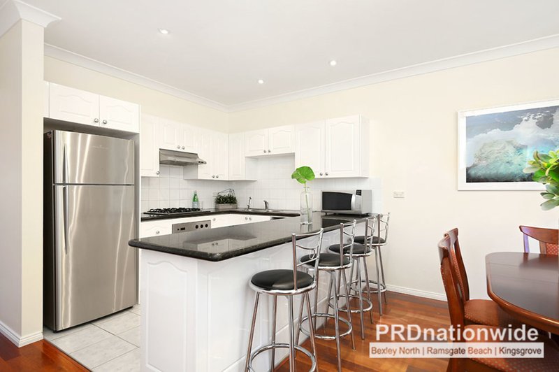 Photo - 2/59 Canonbury Grove, Bexley North NSW 2207 - Image 4