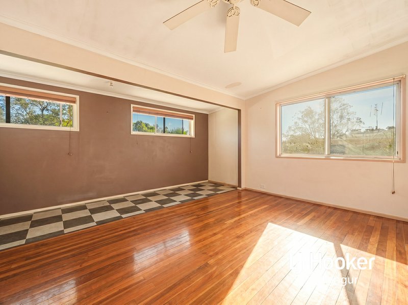 Photo - 259 Duffield Road, Kallangur QLD 4503 - Image 4