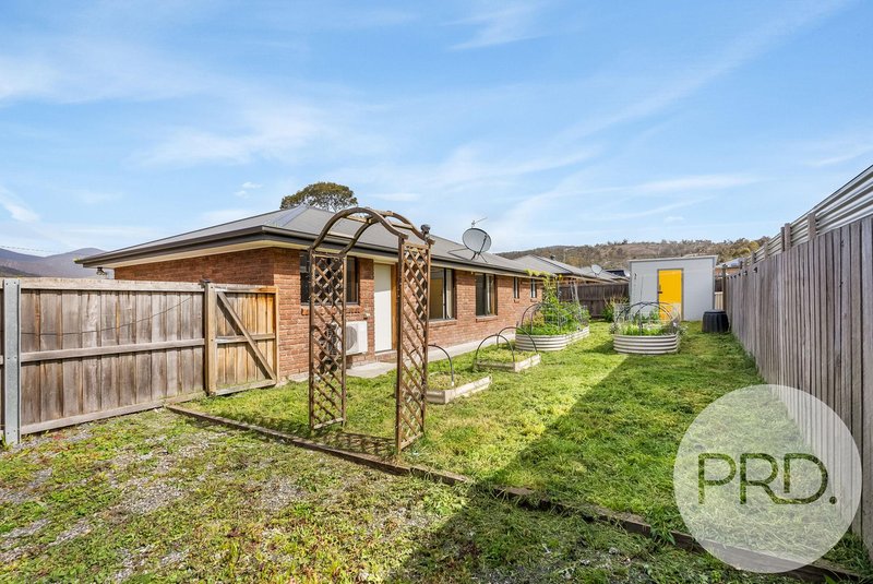 Photo - 2/59 Kensington Street, New Norfolk TAS 7140 - Image 10