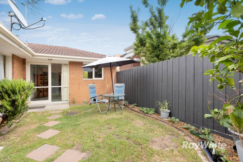 Photo - 2/59 Poath Road, Murrumbeena VIC 3163 - Image 2