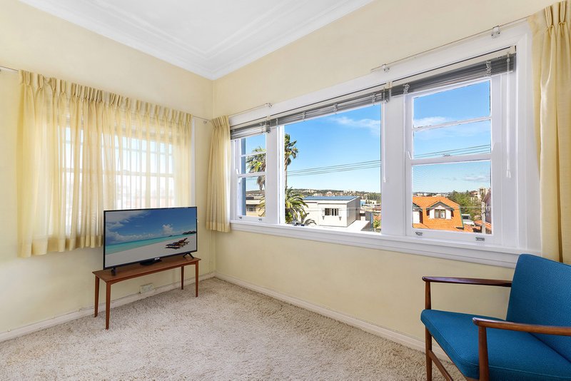 Photo - 2/59 Queenscliff Road, Queenscliff NSW 2096 - Image 7