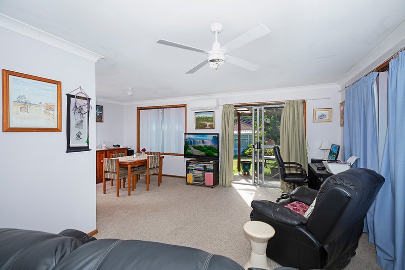 Photo - 2/59 Rosemary Row, Rathmines NSW 2283 - Image 5