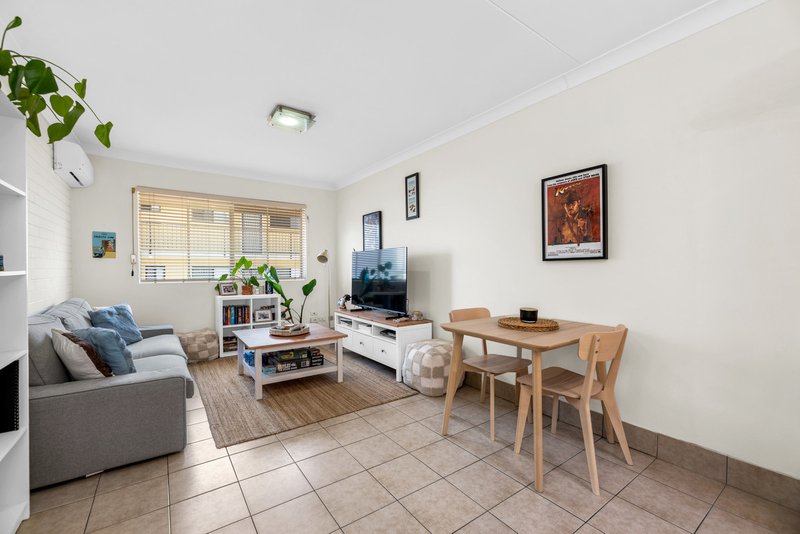 Photo - 2/59 Sixth Avenue, Kedron QLD 4031 - Image 2