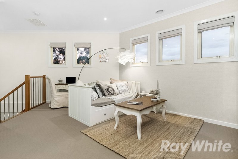 Photo - 2/59 Sweyn Street, Balwyn North VIC 3104 - Image 5