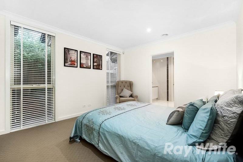 Photo - 2/59 Sweyn Street, Balwyn North VIC 3104 - Image 7