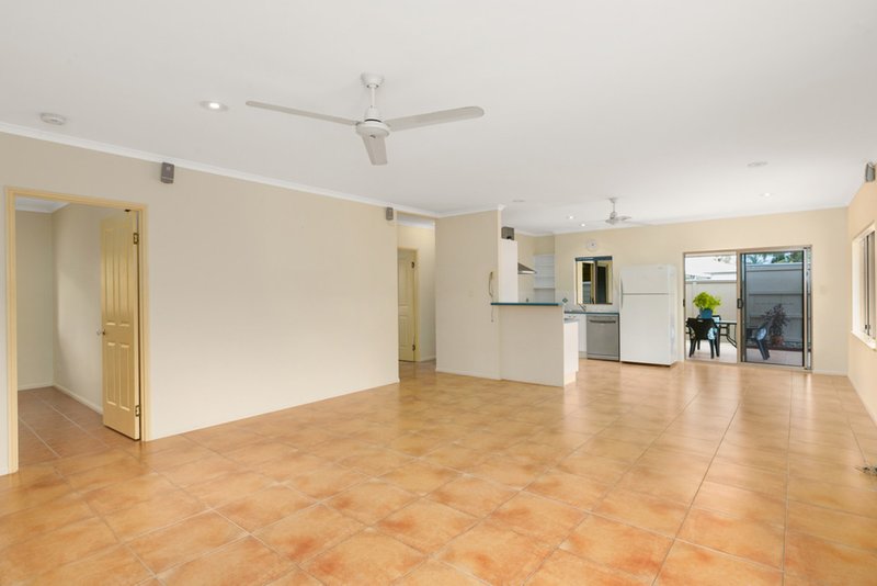 Photo - 2/59 Terebra Street, Palm Cove QLD 4879 - Image 7