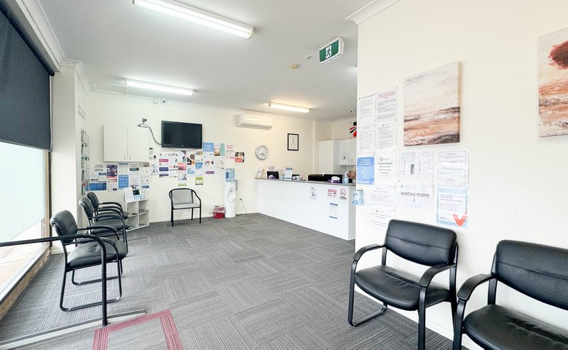 Photo - 25A & 25B Church Street, Parkes NSW 2870 - Image 2