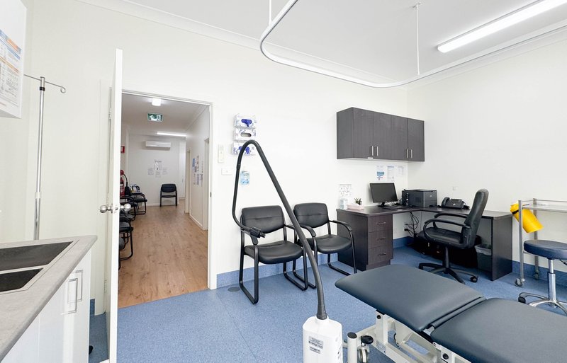 Photo - 25A & 25B Church Street, Parkes NSW 2870 - Image 14