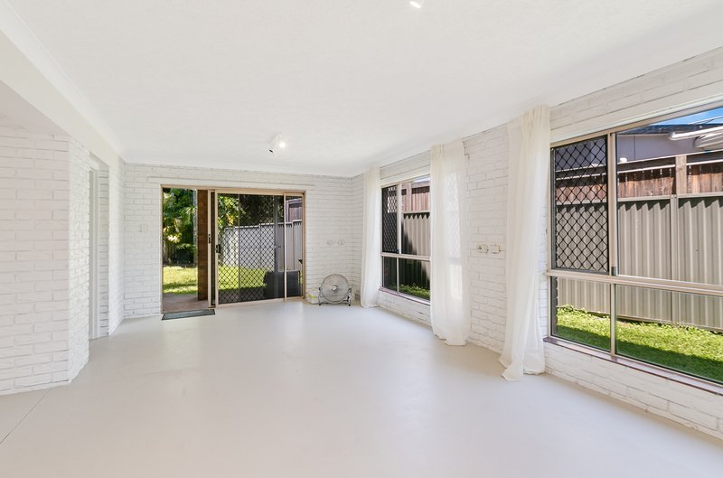 Photo - 25a Acacia Street, Tweed Heads South NSW 2486 - Image 2