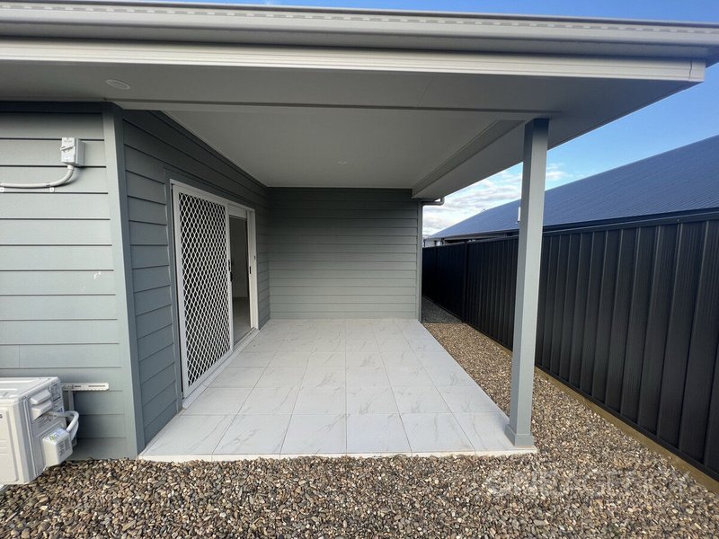 Photo - 25a Bonneville Boulevard, Goulburn NSW 2580 - Image 14