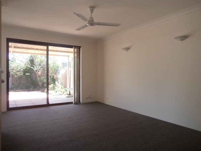 Photo - 25a Goongarrie Drive, Waikiki WA 6169 - Image 6