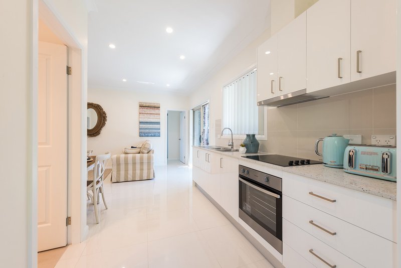 Photo - 25a Grace Avenue, Frenchs Forest NSW 2086 - Image 2