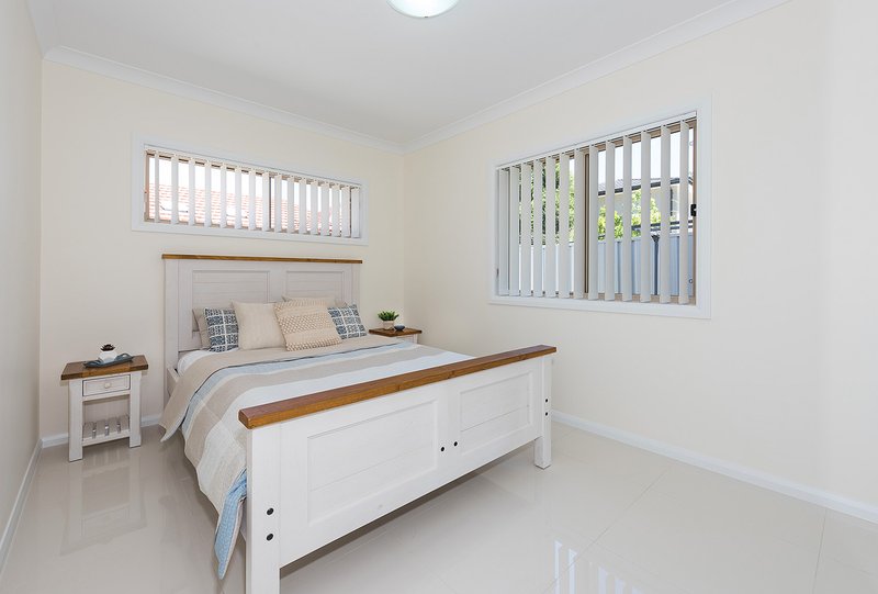 Photo - 25a Grace Avenue, Frenchs Forest NSW 2086 - Image 4