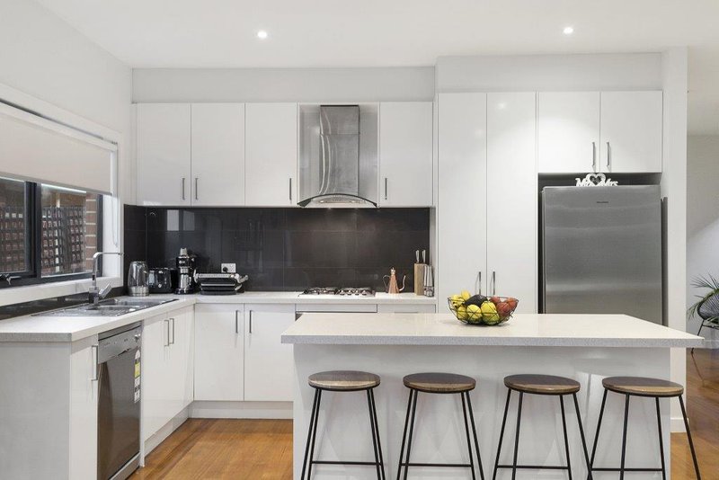 Photo - 25A Inverness Street, Endeavour Hills VIC 3802 - Image 2
