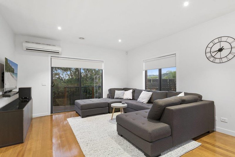 Photo - 25A Inverness Street, Endeavour Hills VIC 3802 - Image 6
