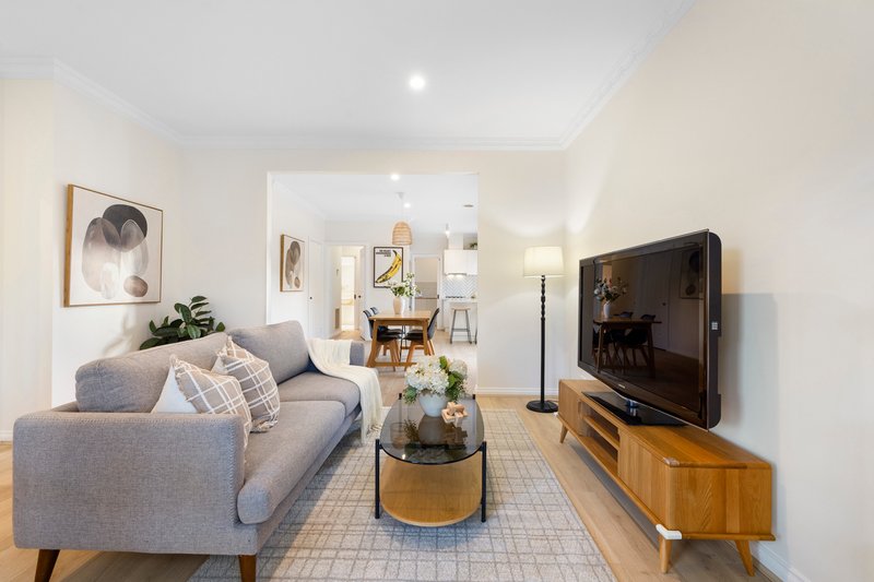 Photo - 25A Jean Street, Cheltenham VIC 3192 - Image 3