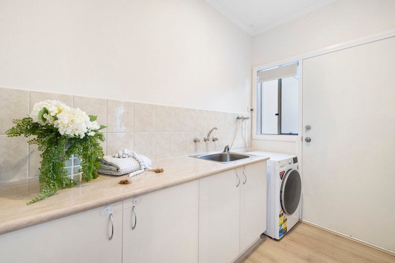 Photo - 25A Jean Street, Cheltenham VIC 3192 - Image 16