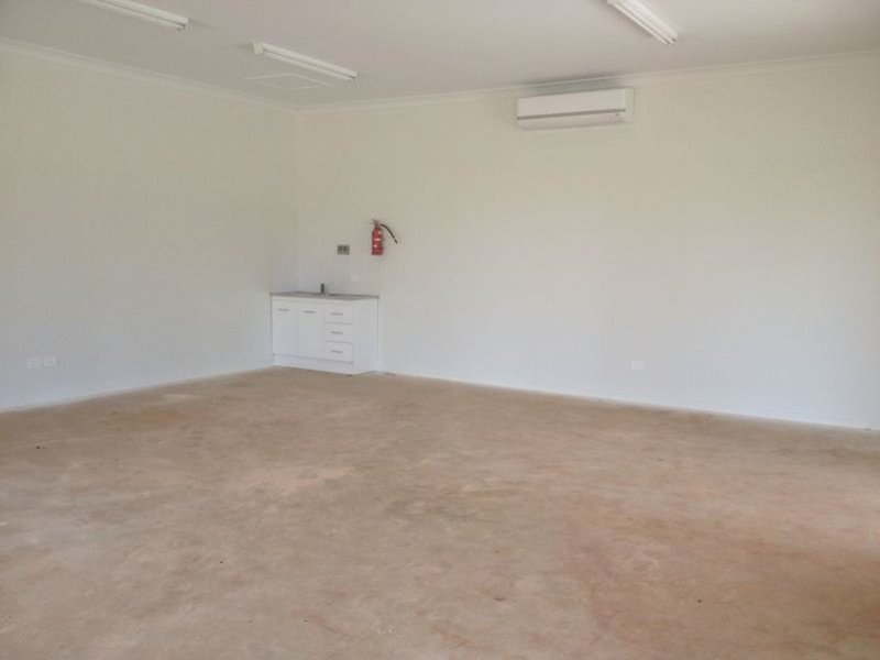 Photo - 25A Kingaroy Street, Kingaroy QLD 4610 - Image 7