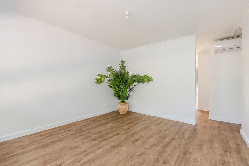 Photo - 2/5a Riverside Drive, Bedford Park SA 5042 - Image 3