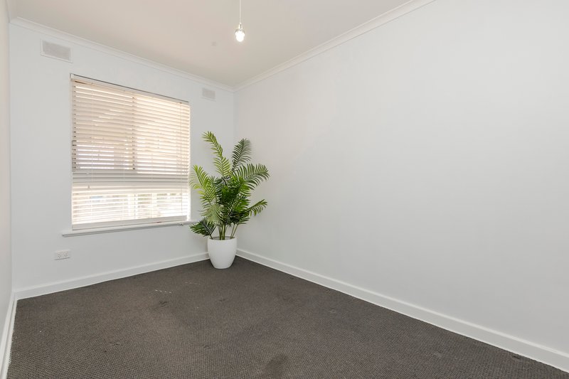 Photo - 2/5a Riverside Drive, Bedford Park SA 5042 - Image 10