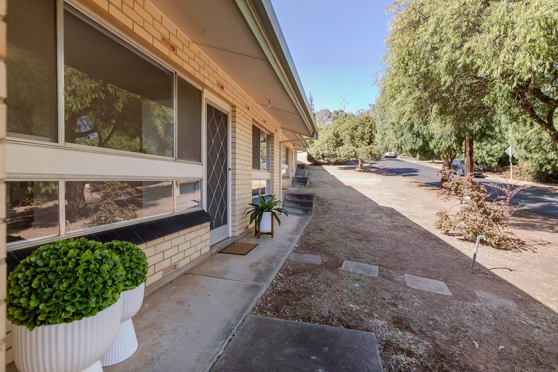 Photo - 2/5a Riverside Drive, Bedford Park SA 5042 - Image 13