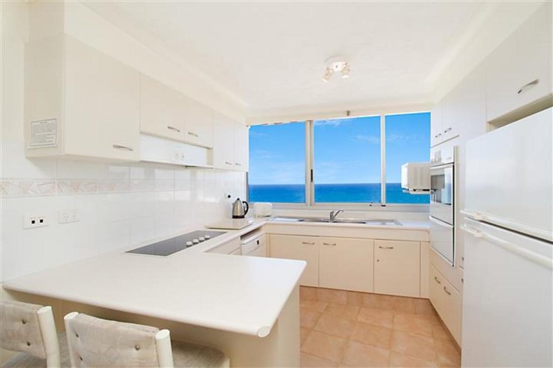 Photo - 25A/5 Clifford Street, Surfers Paradise QLD 4217 - Image 4