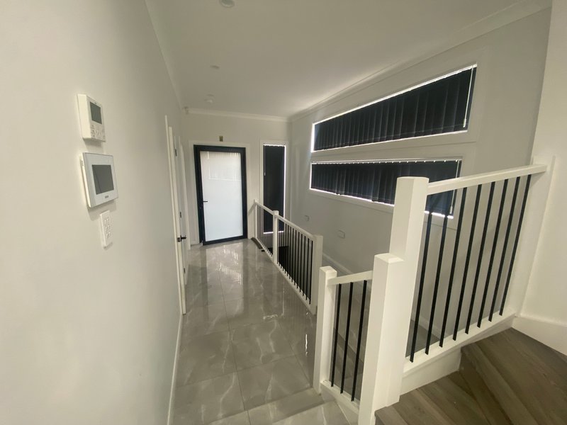 Photo - 25B Lyndley Street, Busby NSW 2168 - Image 5