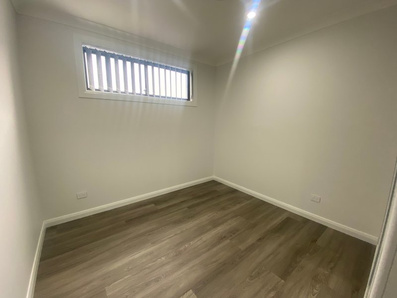 Photo - 25B Lyndley Street, Busby NSW 2168 - Image 12