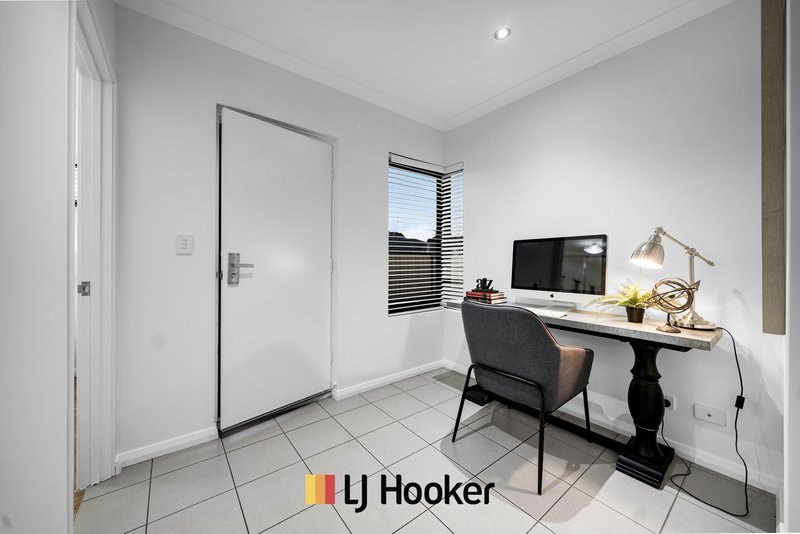 Photo - 25B Newhaven Way, Nollamara WA 6061 - Image 4